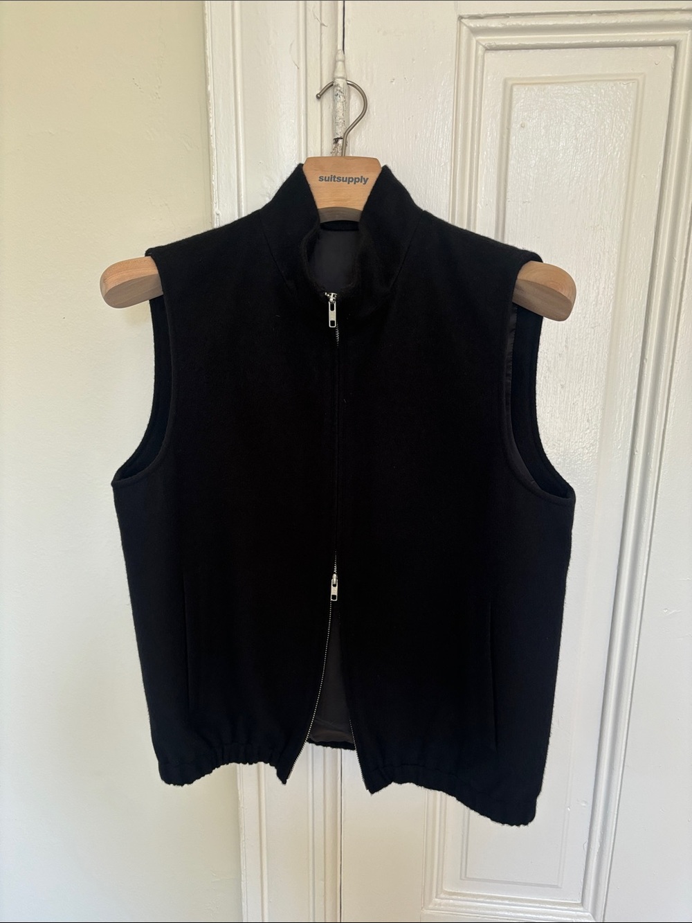 Cashmere body warmer
